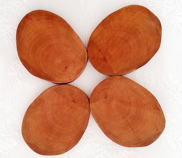 Holzscheibe aus Birnbaumholz